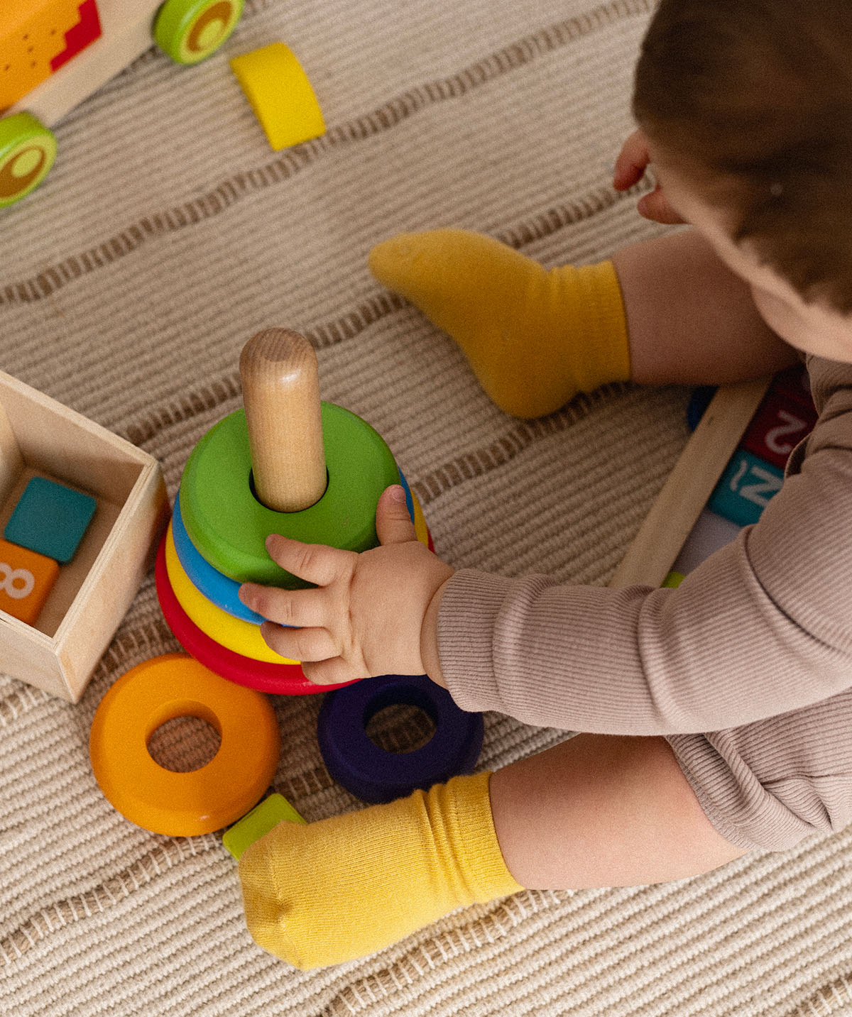 Nous avons commencé par équiper les crèches